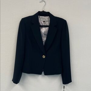 Tahari Elegant Black Women's Blazer